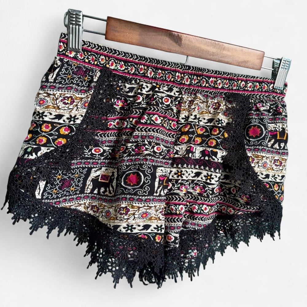Black and Pink High Waist Boho Women’s Flowy Shorts lace Crochet Trim Size S/M